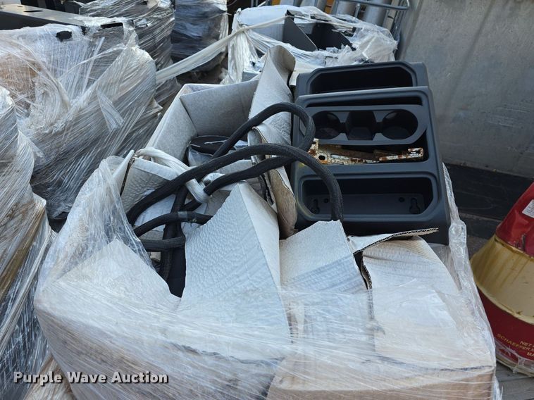 image for item DN3494 Automotive seats