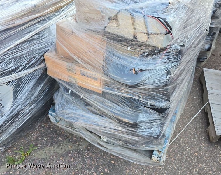 image for item DN3494 Automotive seats