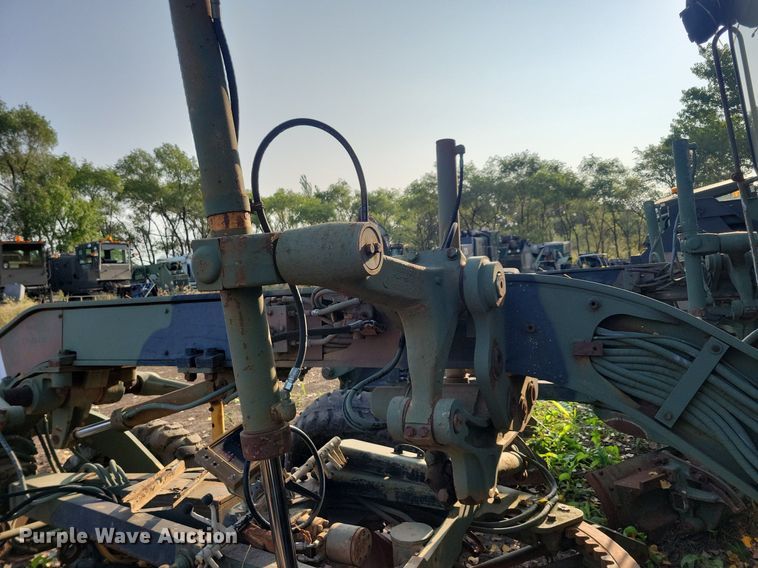 image for item DN3523 1985 Caterpillar 130G MIL motor grader