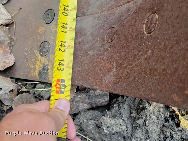 image for item DN3523 1985 Caterpillar 130G MIL motor grader