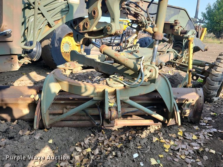 image for item DN3523 1985 Caterpillar 130G MIL motor grader