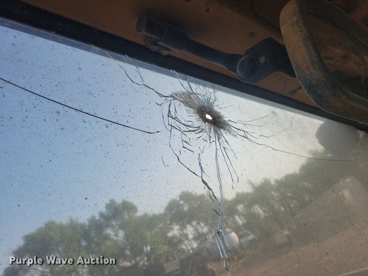 image for item DN3523 1985 Caterpillar 130G MIL motor grader