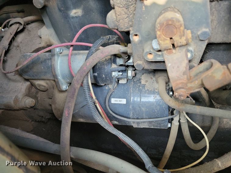 image for item DN3523 1985 Caterpillar 130G MIL motor grader