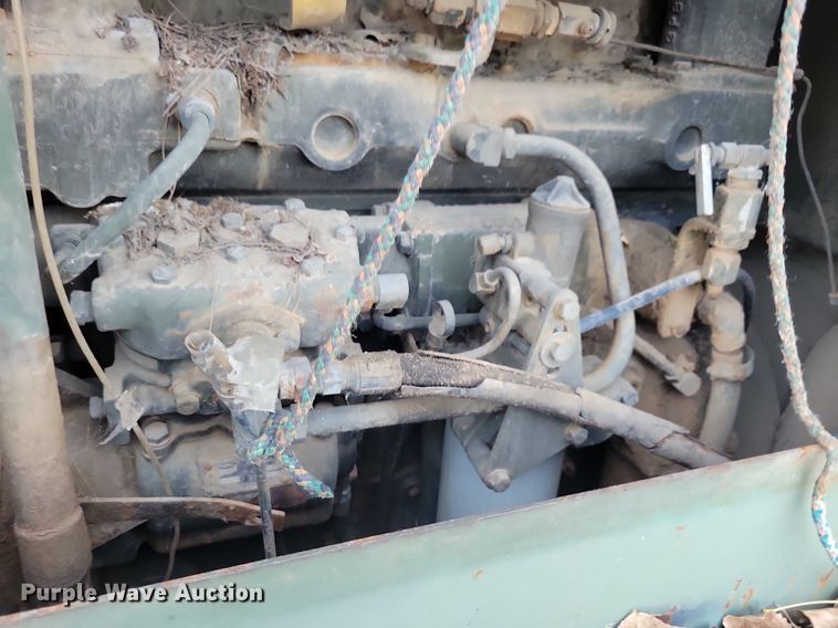 image for item DN3523 1985 Caterpillar 130G MIL motor grader