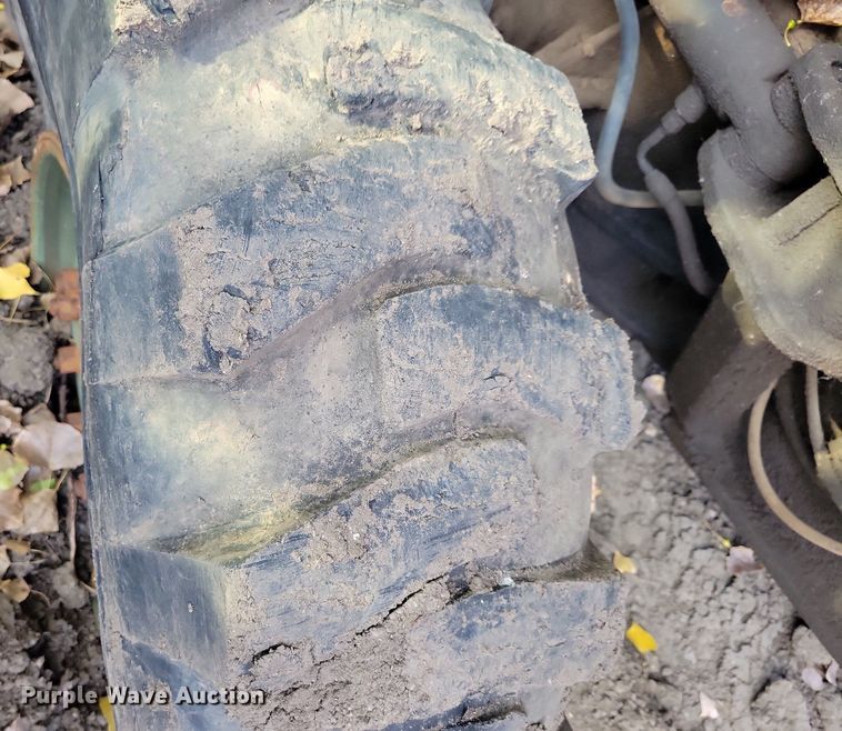 image for item DN3523 1985 Caterpillar 130G MIL motor grader