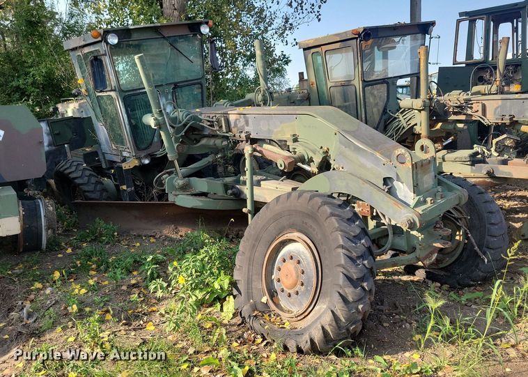 image for item DN3524 1985 Caterpillar 130G MIL motor grader