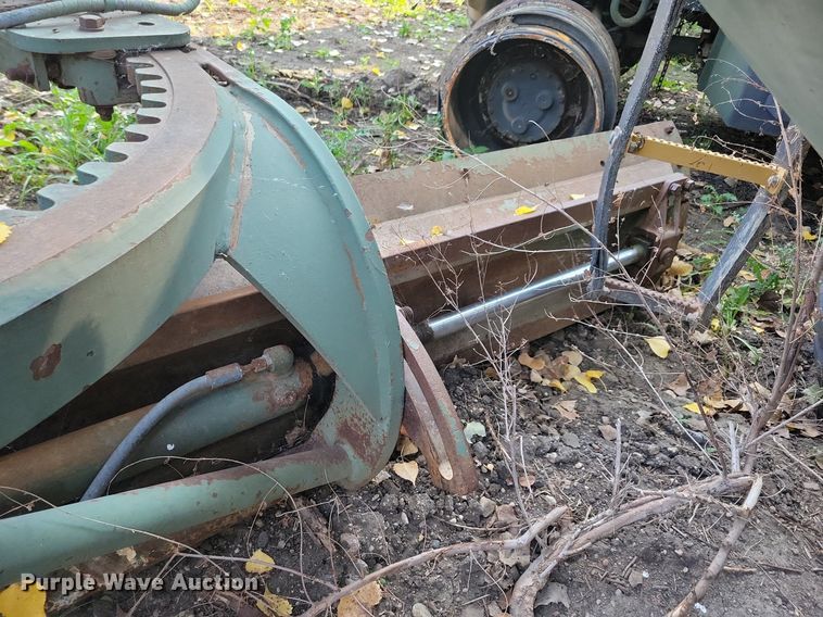 image for item DN3524 1985 Caterpillar 130G MIL motor grader