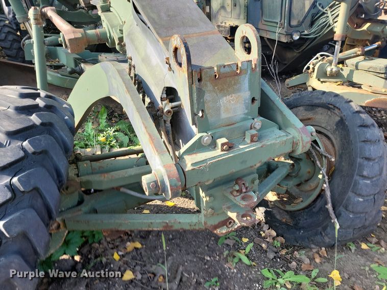 image for item DN3524 1985 Caterpillar 130G MIL motor grader