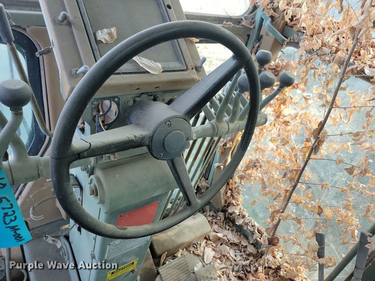 image for item DN3524 1985 Caterpillar 130G MIL motor grader