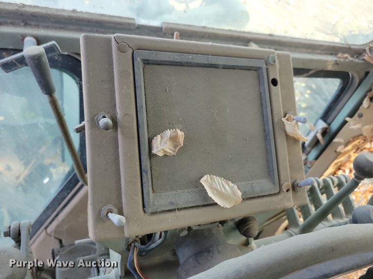 image for item DN3524 1985 Caterpillar 130G MIL motor grader