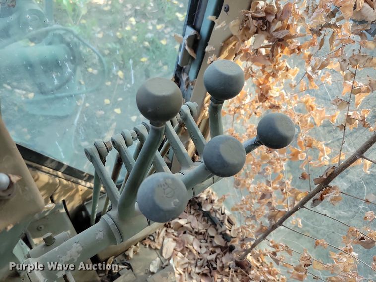 image for item DN3524 1985 Caterpillar 130G MIL motor grader