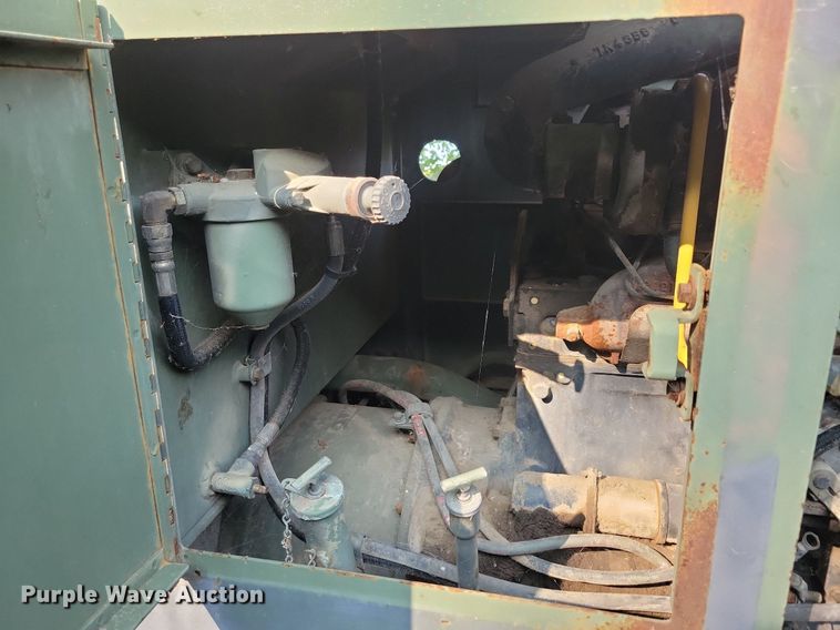 image for item DN3524 1985 Caterpillar 130G MIL motor grader