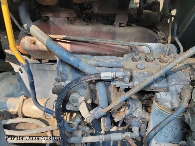 image for item DN3524 1985 Caterpillar 130G MIL motor grader