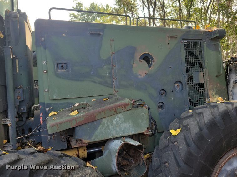 image for item DN3524 1985 Caterpillar 130G MIL motor grader