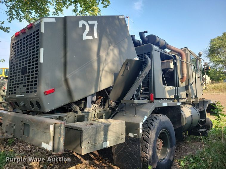 image for item DN3525 1992 Oshkosh HB2518-MP3 snow blower truck