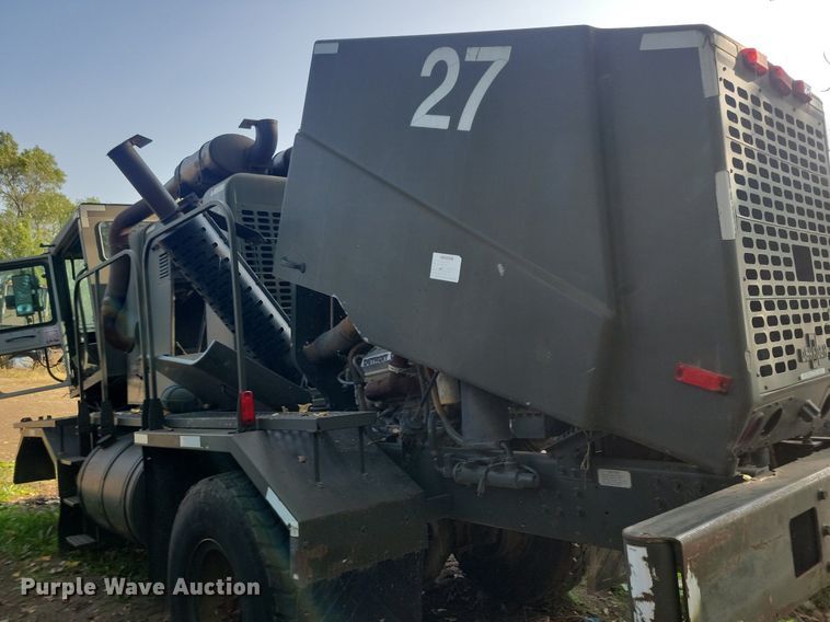 image for item DN3525 1992 Oshkosh HB2518-MP3 snow blower truck