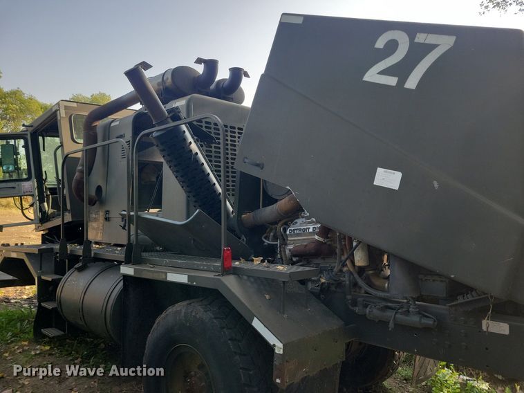 image for item DN3525 1992 Oshkosh HB2518-MP3 snow blower truck