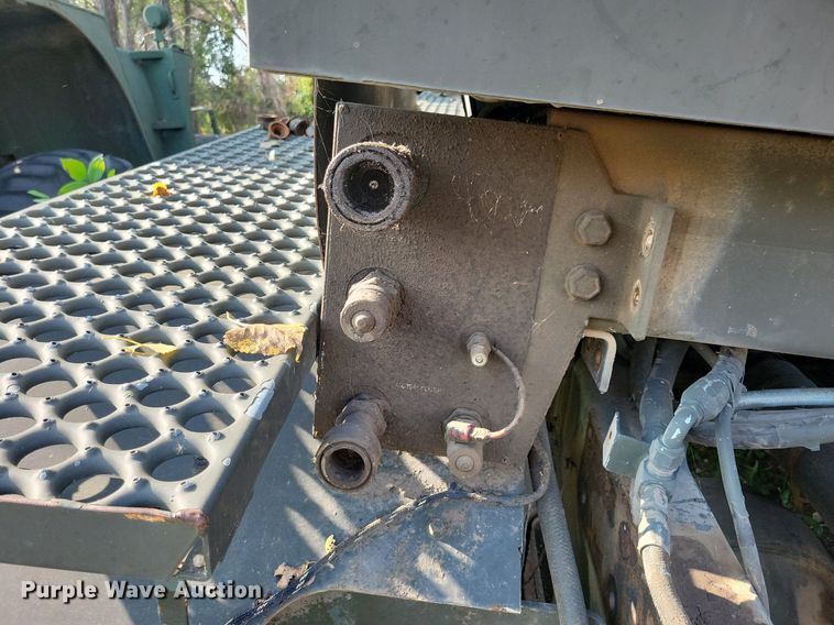 image for item DN3525 1992 Oshkosh HB2518-MP3 snow blower truck