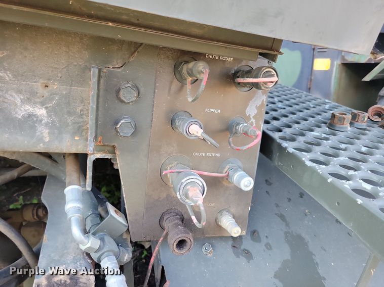 image for item DN3525 1992 Oshkosh HB2518-MP3 snow blower truck