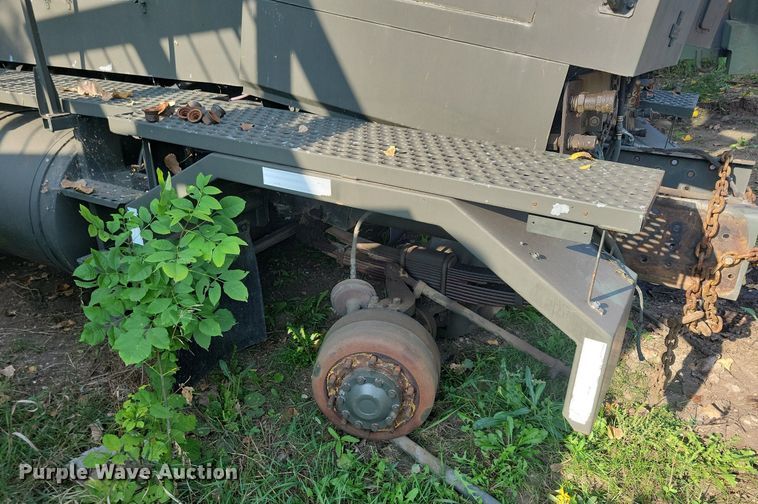 image for item DN3525 1992 Oshkosh HB2518-MP3 snow blower truck