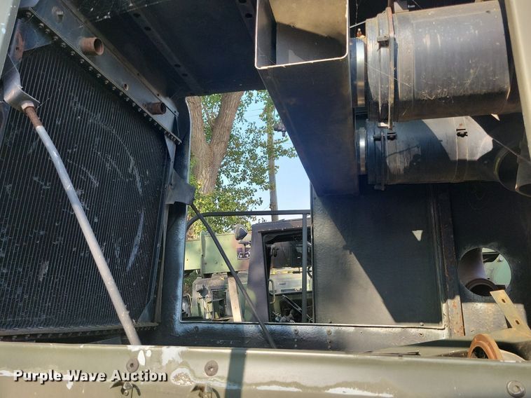 image for item DN3525 1992 Oshkosh HB2518-MP3 snow blower truck