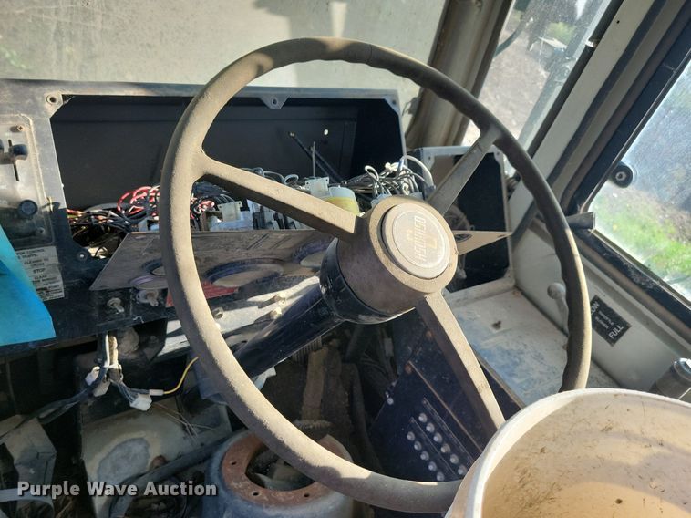 image for item DN3525 1992 Oshkosh HB2518-MP3 snow blower truck