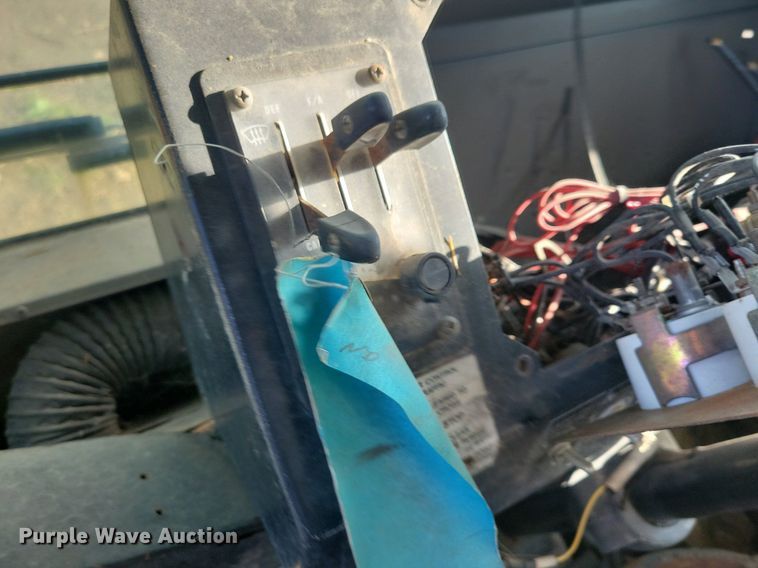 image for item DN3525 1992 Oshkosh HB2518-MP3 snow blower truck