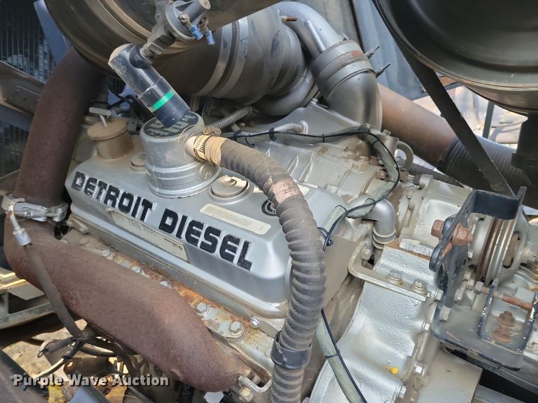 image for item DN3525 1992 Oshkosh HB2518-MP3 snow blower truck