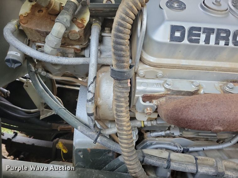 image for item DN3525 1992 Oshkosh HB2518-MP3 snow blower truck