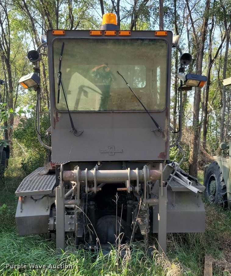 image for item DN3526 1992 Oshkosh HB2518-MP3 snowblower truck