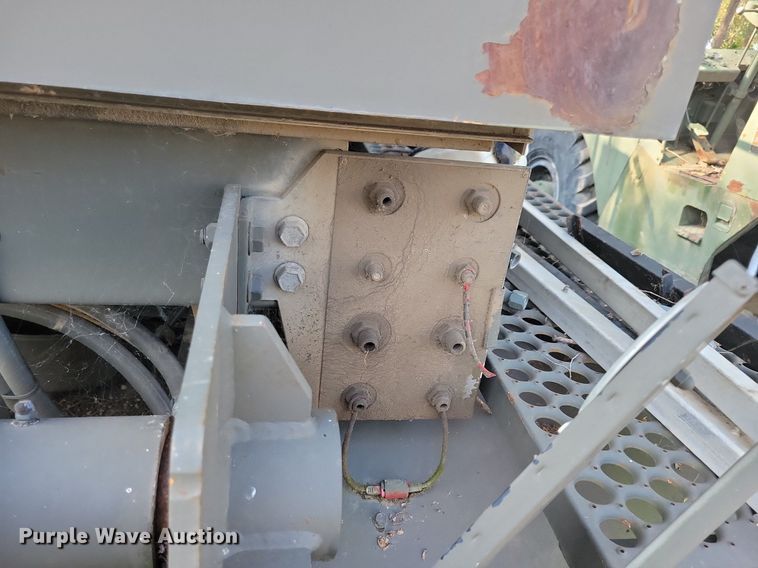 image for item DN3526 1992 Oshkosh HB2518-MP3 snowblower truck