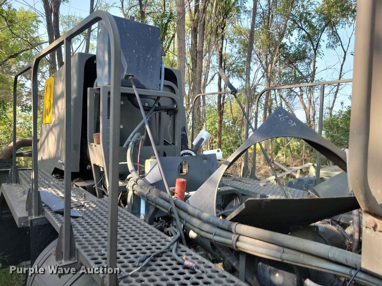 image for item DN3526 1992 Oshkosh HB2518-MP3 snowblower truck