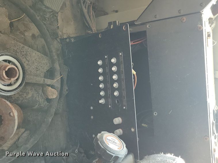 image for item DN3526 1992 Oshkosh HB2518-MP3 snowblower truck