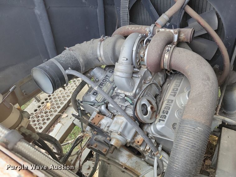 image for item DN3526 1992 Oshkosh HB2518-MP3 snowblower truck