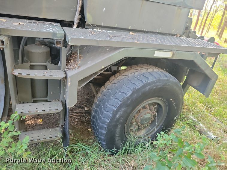 image for item DN3527 1992 Oshkosh HB2518-MP3 snow blower truck