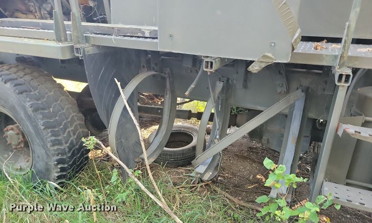 image for item DN3527 1992 Oshkosh HB2518-MP3 snow blower truck