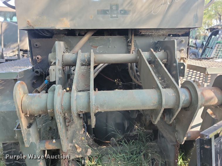 image for item DN3527 1992 Oshkosh HB2518-MP3 snow blower truck