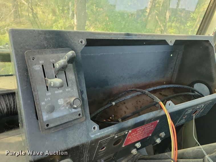 image for item DN3527 1992 Oshkosh HB2518-MP3 snow blower truck