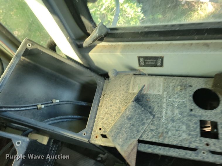 image for item DN3527 1992 Oshkosh HB2518-MP3 snow blower truck