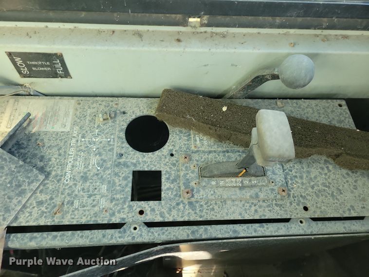 image for item DN3527 1992 Oshkosh HB2518-MP3 snow blower truck