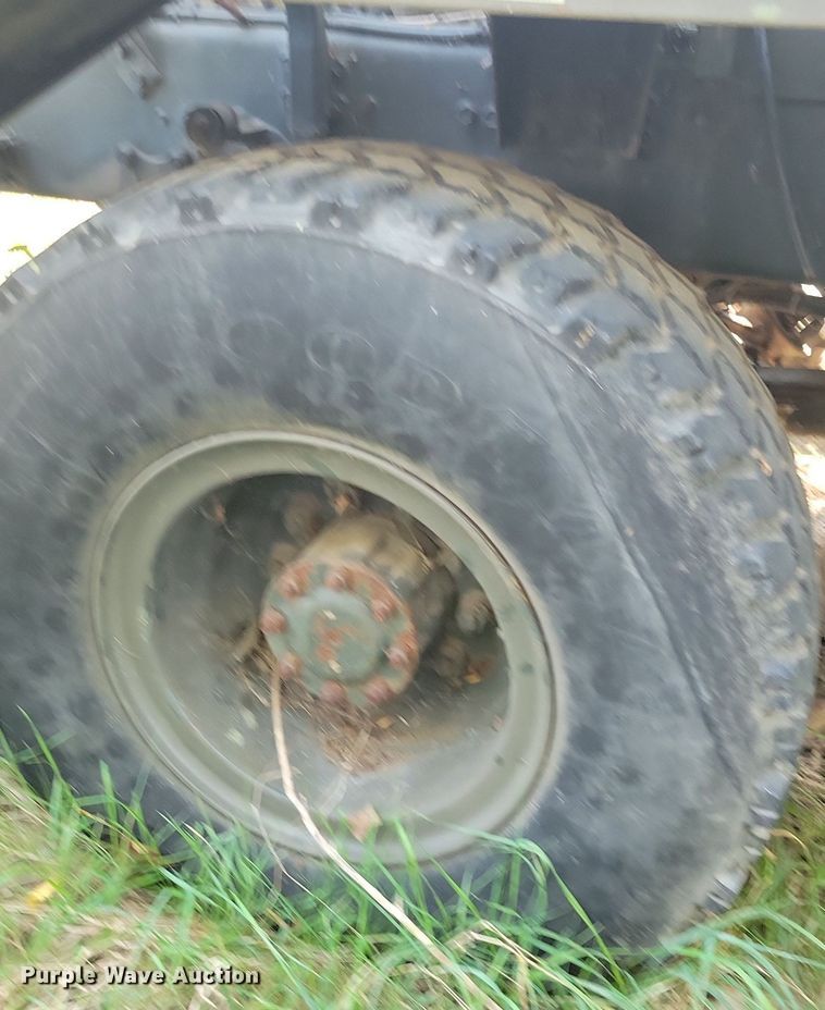 image for item DN3527 1992 Oshkosh HB2518-MP3 snow blower truck