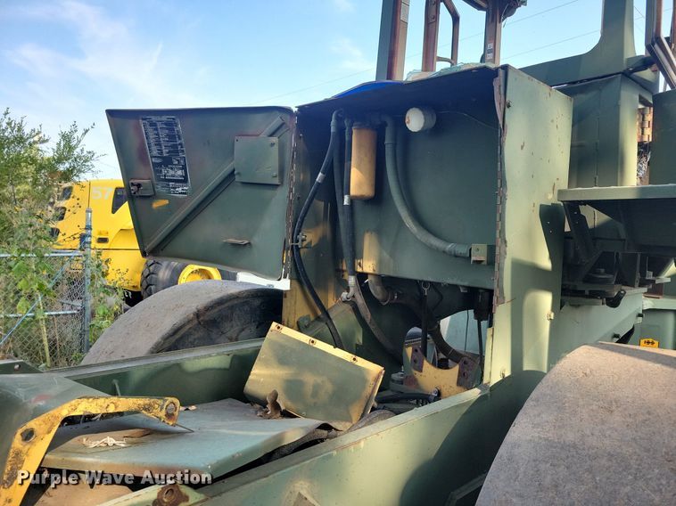 image for item DN3528 1989 John Deere 644EZ wheel loader