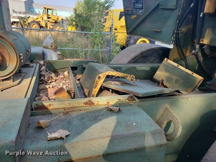 image for item DN3528 1989 John Deere 644EZ wheel loader