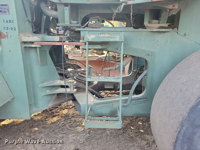 image for item DN3528 1989 John Deere 644EZ wheel loader