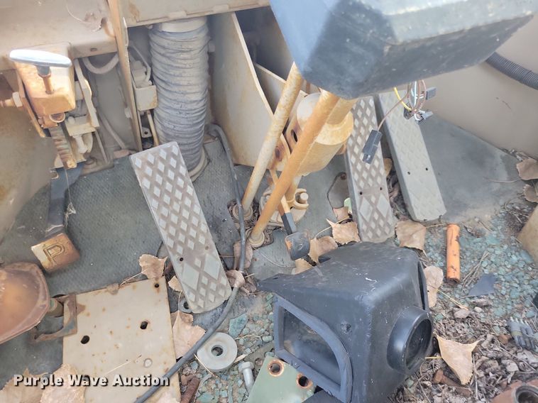 image for item DN3528 1989 John Deere 644EZ wheel loader