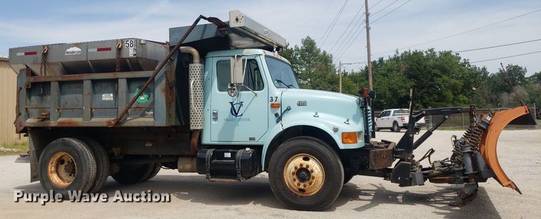 image for item DO2959 2002 International 4700 dump truck