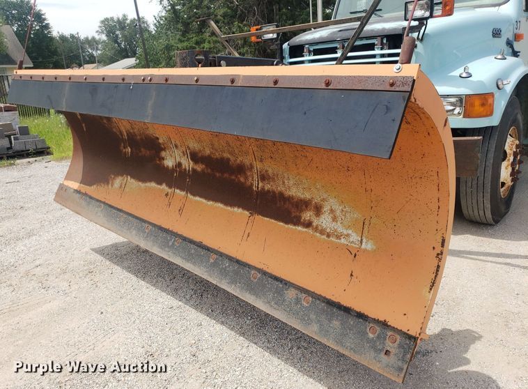 image for item DO2959 2002 International 4700 dump truck