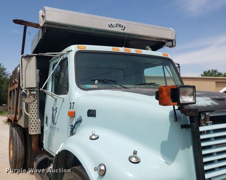 image for item DO2959 2002 International 4700 dump truck