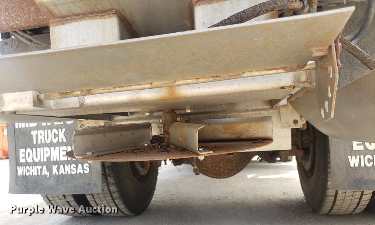 image for item DO2959 2002 International 4700 dump truck