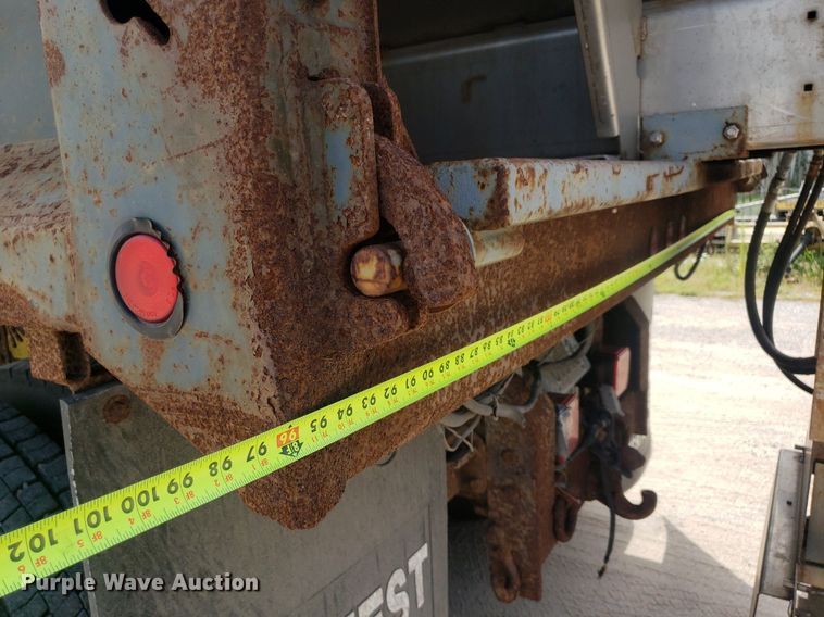 image for item DO2959 2002 International 4700 dump truck